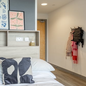 Classic En Suite - Image 3